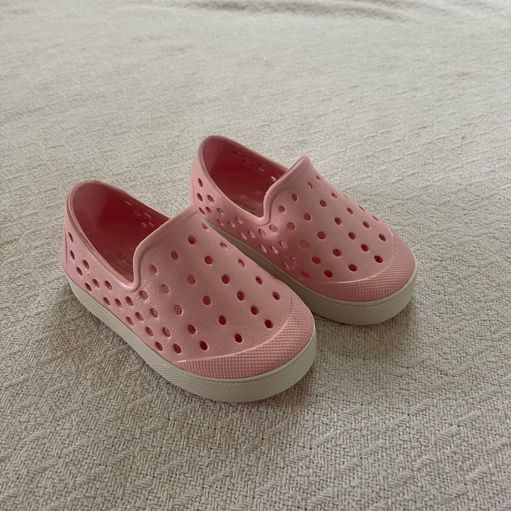 Old Navy Pink and White Water Perforated Shoes Slip-On Water Shoes